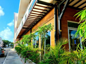 The Gallery Luxury Condo by Sol-Ha